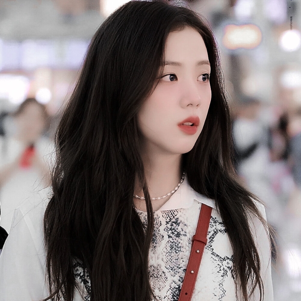 Scairt amach os ard ＂점점 더、形單影隻 ⋆⁺☾