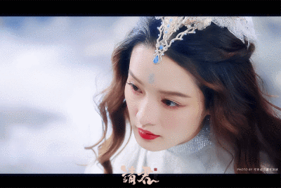 李沁 | 云羲
cr:可乐说它喜欢加冰