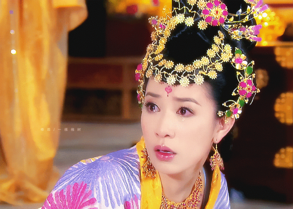 佘诗曼 | 刘三好
cr:一棵楠树