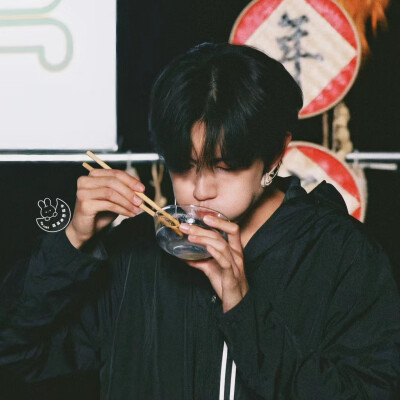赵一博