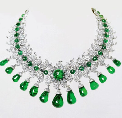 巴罗达祖母绿项链