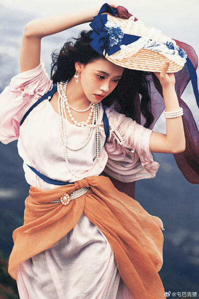 神女爱世人
摄影@屯巴克猹