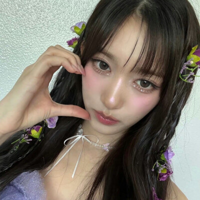 权娜妍 崔智元
LilyM 李瑞