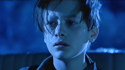 爱德华弗朗
Edward Furlong