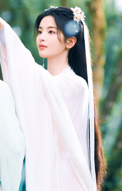 杨超越 姜梨 墨雨云间