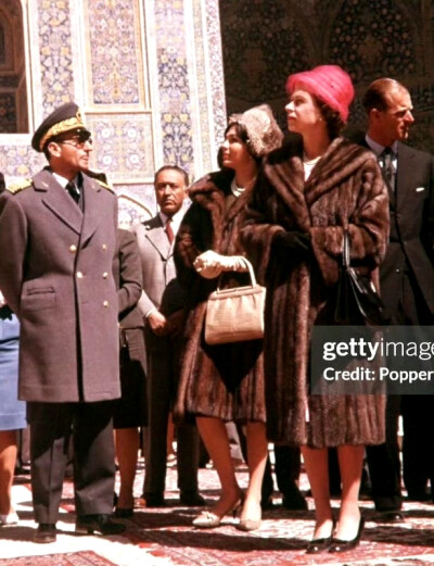 伊丽莎白二世女王和伊朗末代国王穆罕默德-礼萨·巴列维
