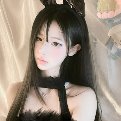 二次元世界小霸主