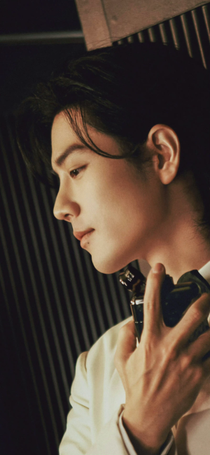 肖战  「肖烟四起，为战而来」