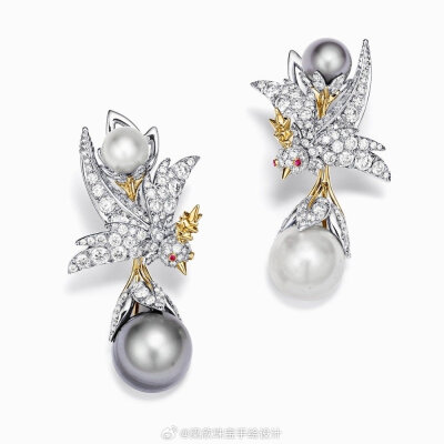 Tiffany&Co.蒂芙尼发布让·史隆伯杰高级珠宝系列(Jean Schlumberger by Tiffany) Bird on a Pearl全新作品。
该系列中，品牌经典设计“石上鸟”伫立于海湾地区的天然海水珍珠之上。作品镶嵌的珍珠均由蒂芙尼从侯赛因·…