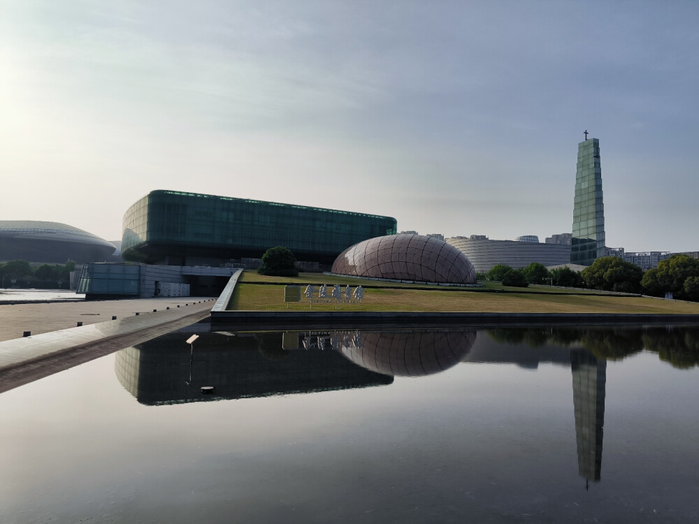 在南京生活了两年，附上一些随手拍了。