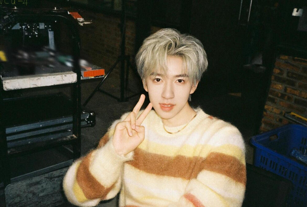 小贺生日快乐！