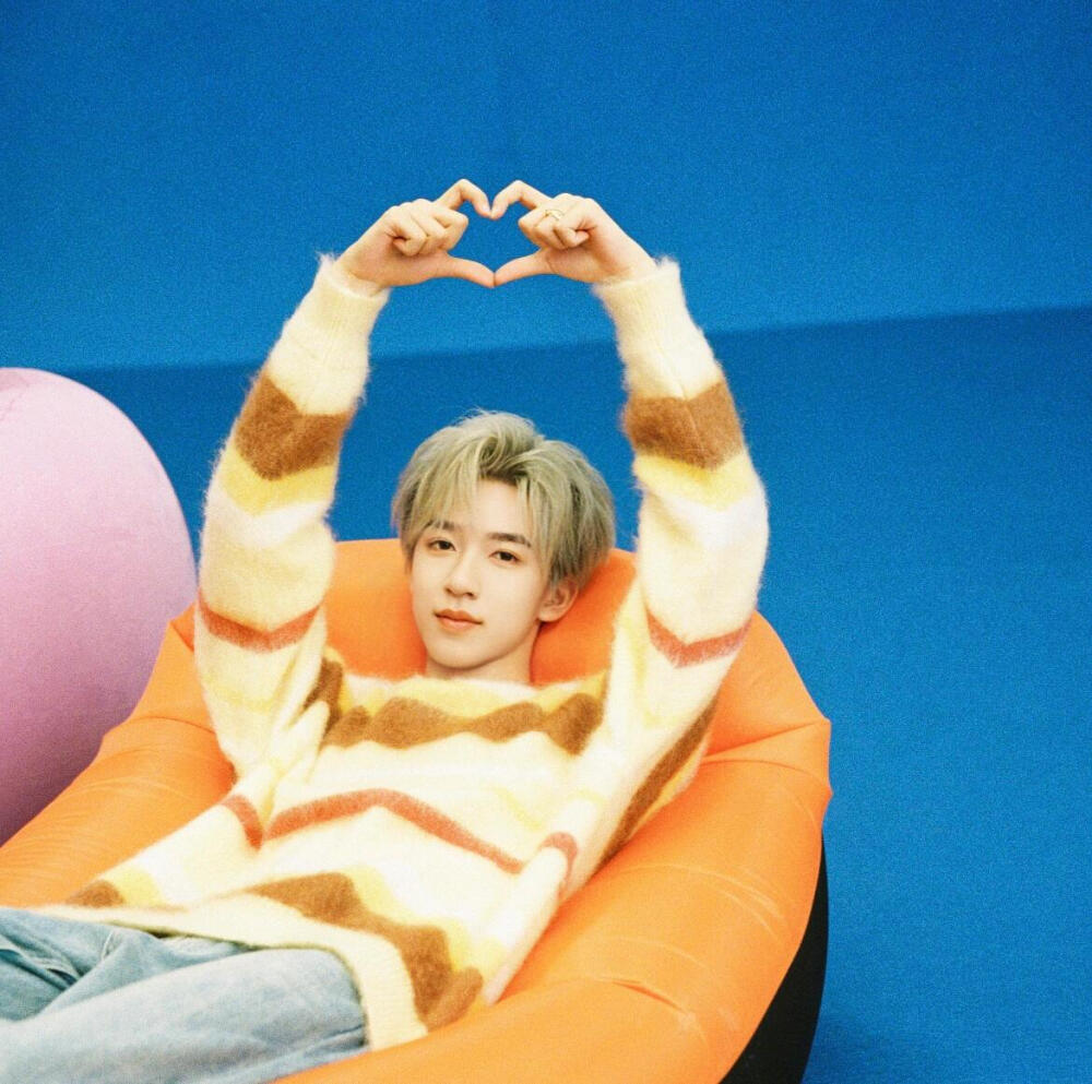 小贺生日快乐！