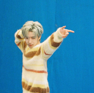 小贺生日快乐！