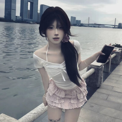 无非就是好感上头了 什么承诺都敢许.