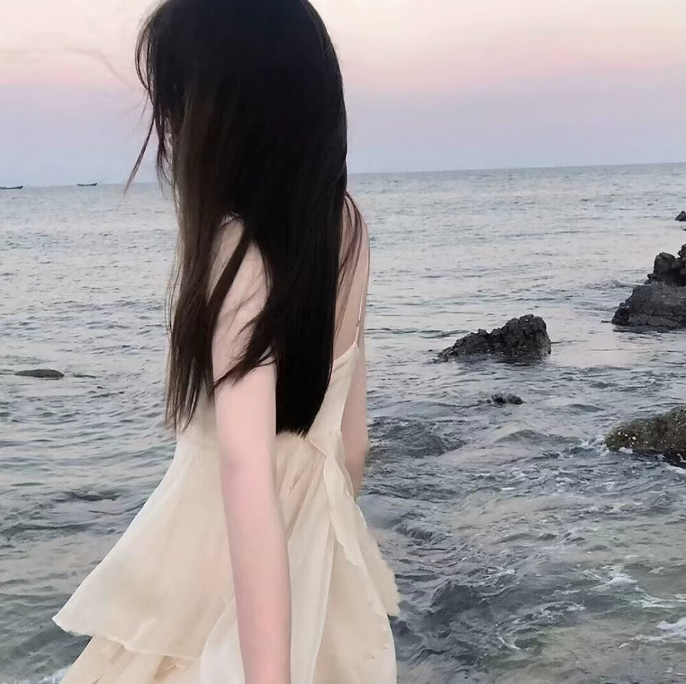 真人女生头像多风格ins氛围感海边背景