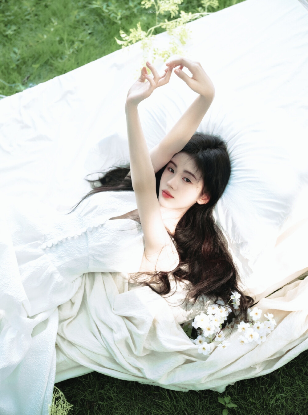 鞠婧祎▪壁纸
cr.小猫在呼