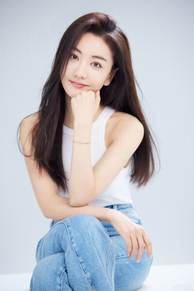 杨蓉
