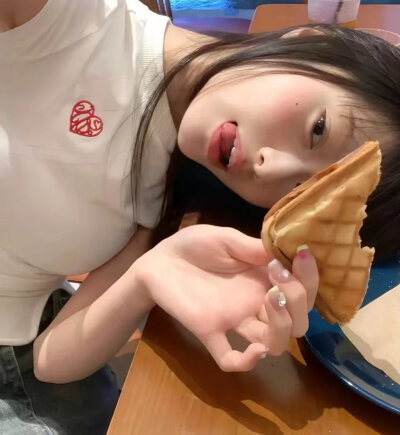 女头