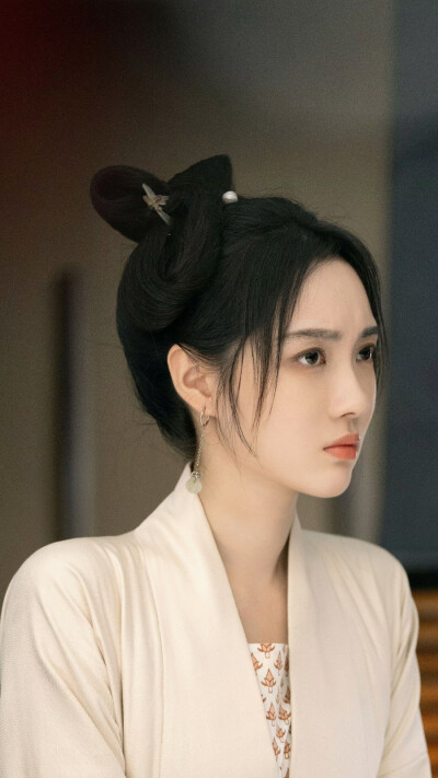 墨雨云间