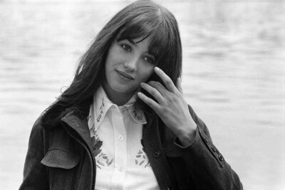 Isabelle Adjani on the banks of the Seine in Paris in December 1974, France.
