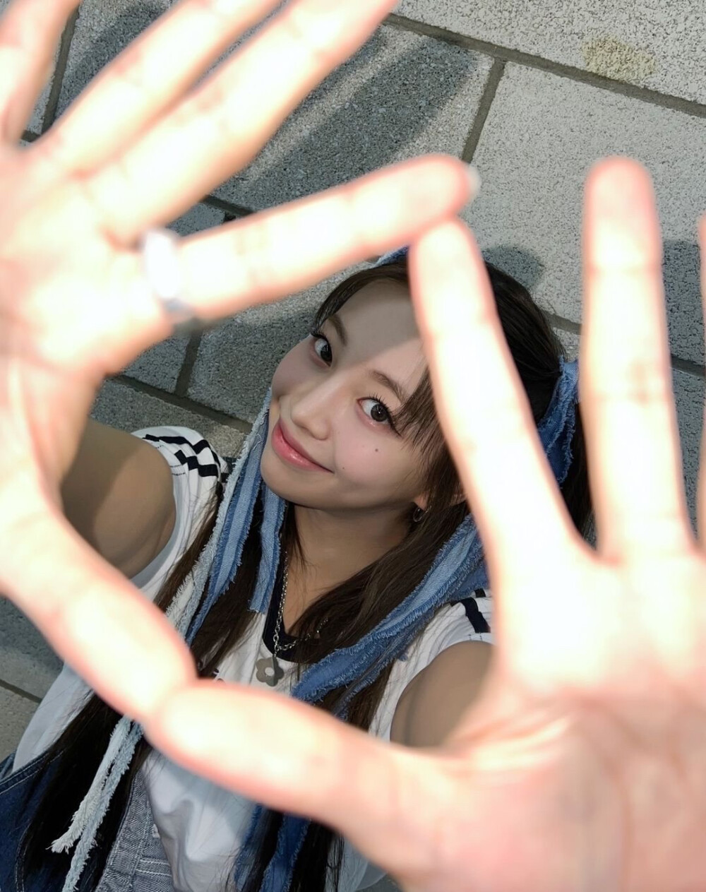 UNIS Nana