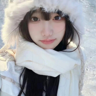 【锦鲤-】女生 头像 自截
