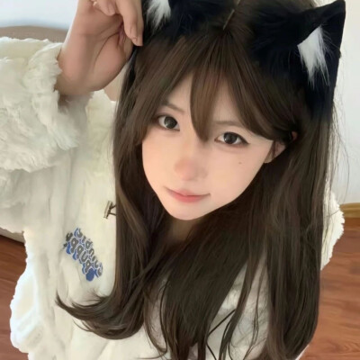 【锦鲤-】女生 头像 自截
