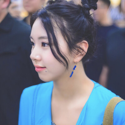 FLORESCENT_CY