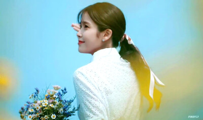 IU