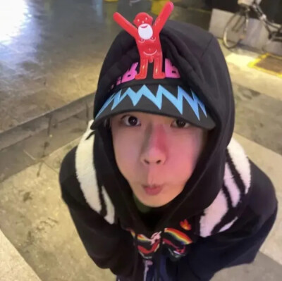 【锦鲤-】男生 头像 自截