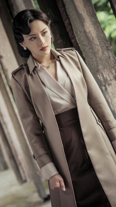 孤战迷城 罗秋韵