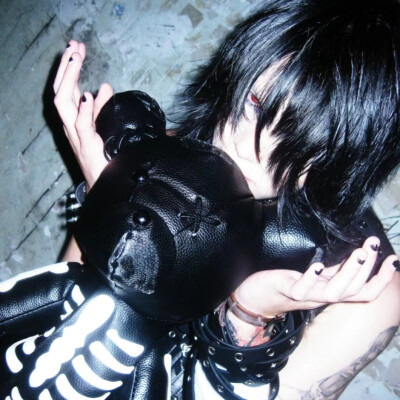 ✞