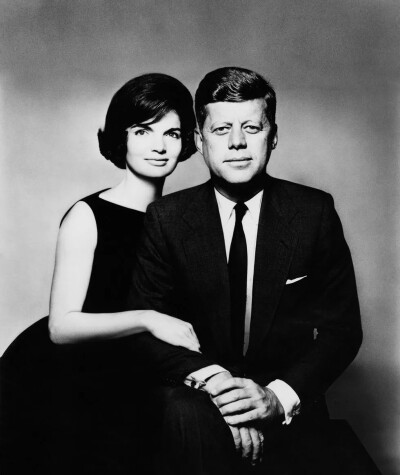 摄影师Richard Avedon和Diana拍摄的肯尼迪夫妇