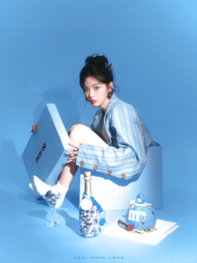 ▪杨超越
cr.桃乐玢