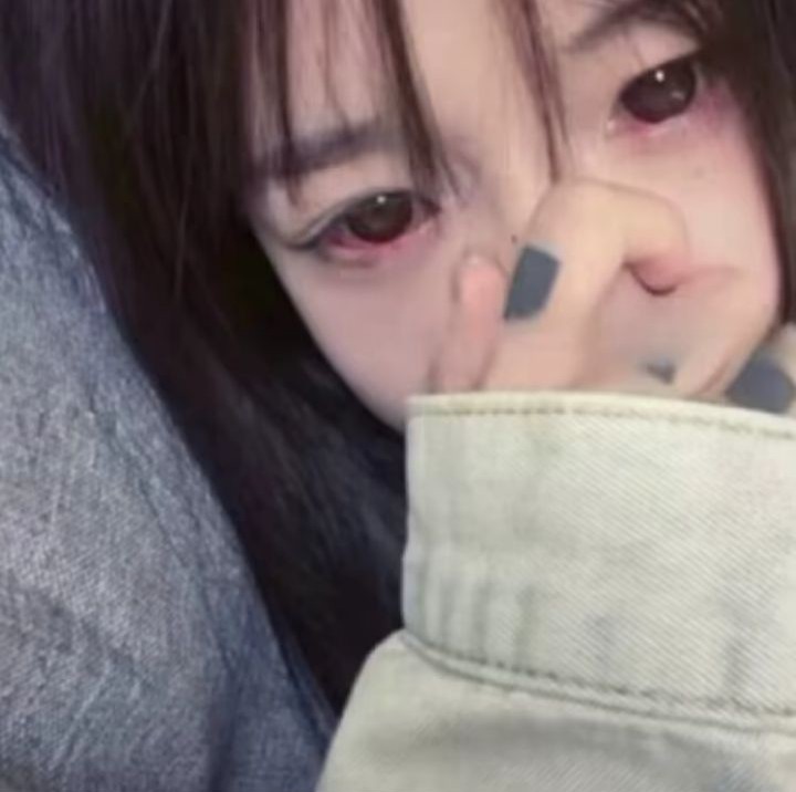 值得长期不换头像的「伤感女头」......