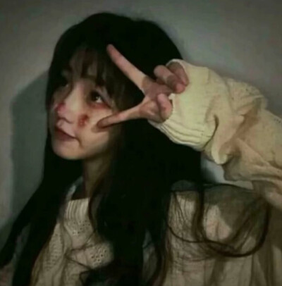 值得长期不换头像的「伤感女头」......