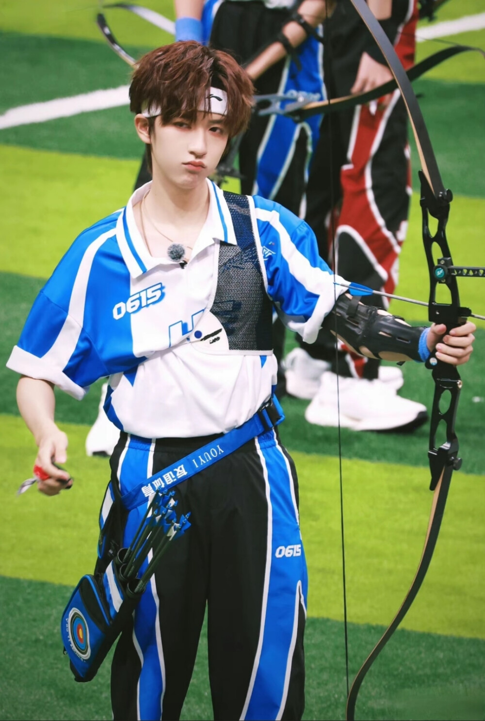 贺峻霖tf家族运动会赞评论更多