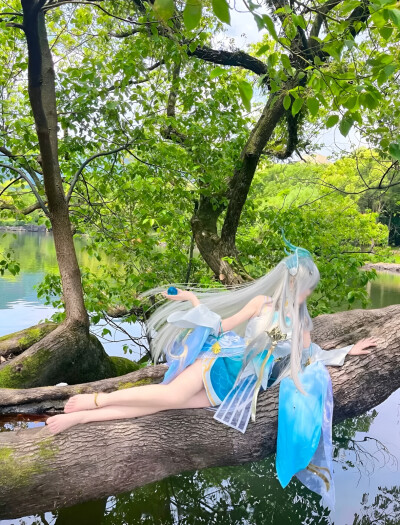 游龙清影