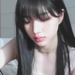 你天真的口气让我懵一瞬