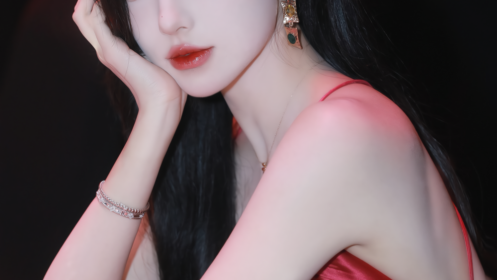 女主