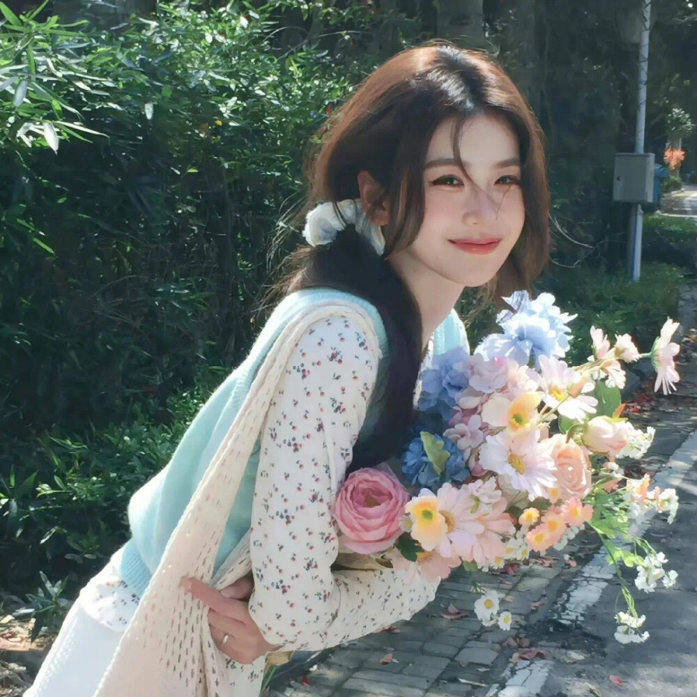 朦胧 氛围感 女生头像