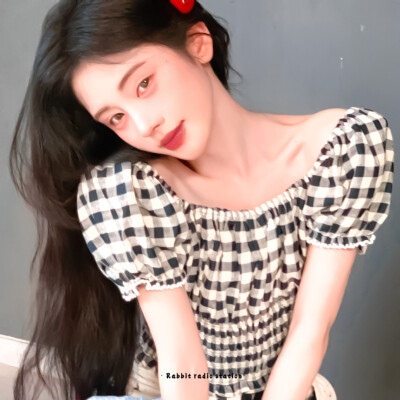 •鞠婧祎“ᯅᵒº°˚有时间吗？出来约个会”