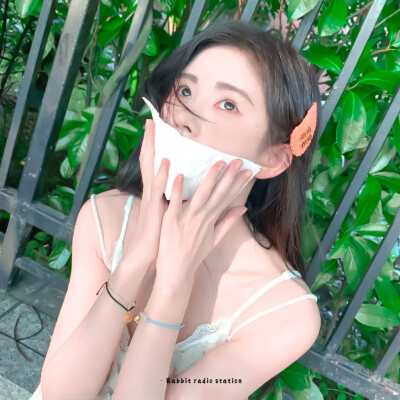 •鞠婧祎“ᯅᵒº°˚有时间吗？出来约个会”