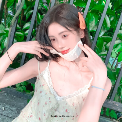 •鞠婧祎“ᯅᵒº°˚有时间吗？出来约个会”