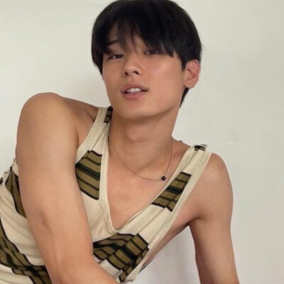 乡下来的穷小子说会给我幸福