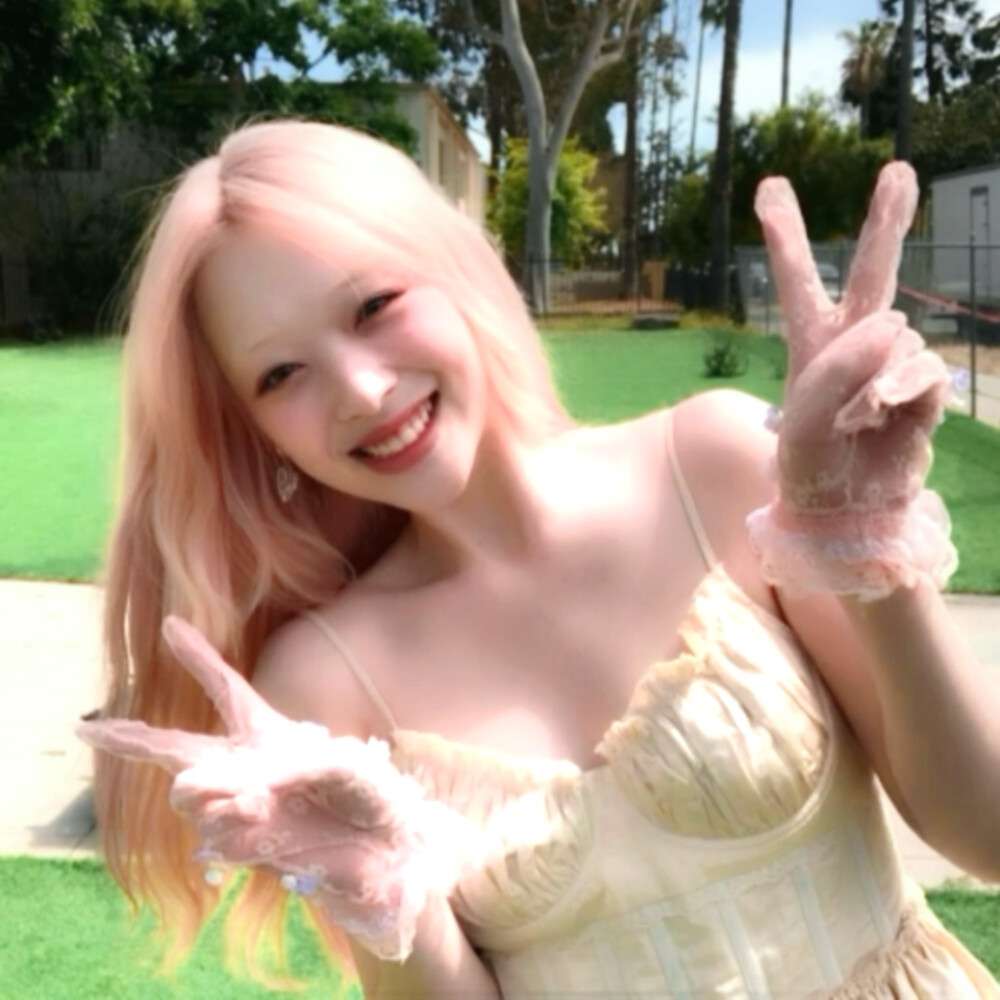 ꧞ ‎‧₊ ᨦ 天使の涙がピンクのバラになっ⋆
