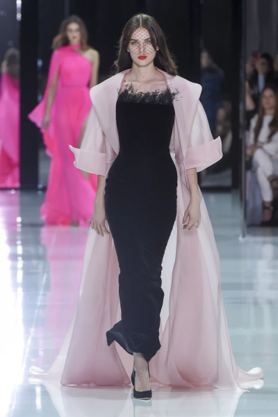 9-20 2018春夏米兰时装周GUCCI秀场
Ralph & Russo 2018巴黎高定时装周