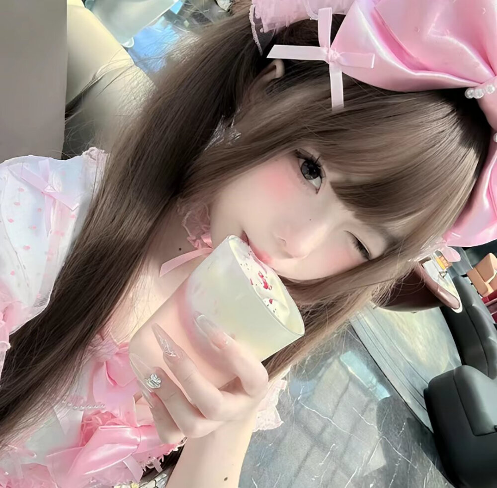 づ芷芷的甜美小女頭?·/WeChat甜美女頭な
ht：有什麽喜歡的女网紅嗎？請推薦??