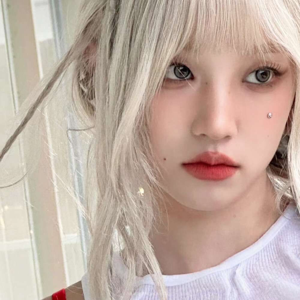 kpop人从不缺头像宋雨琦