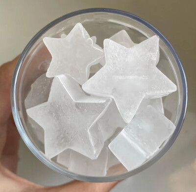 超好搭配的ins背景图